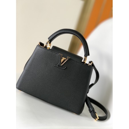 Louis Vuitton Capucines M94517