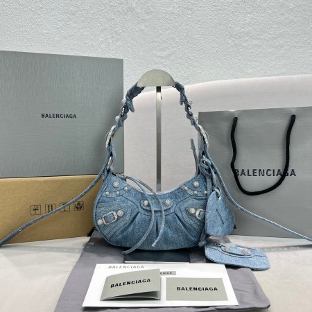 Balenciaga Le Cagole 92718